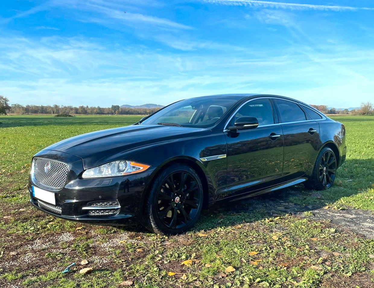 JAGUAR XJ