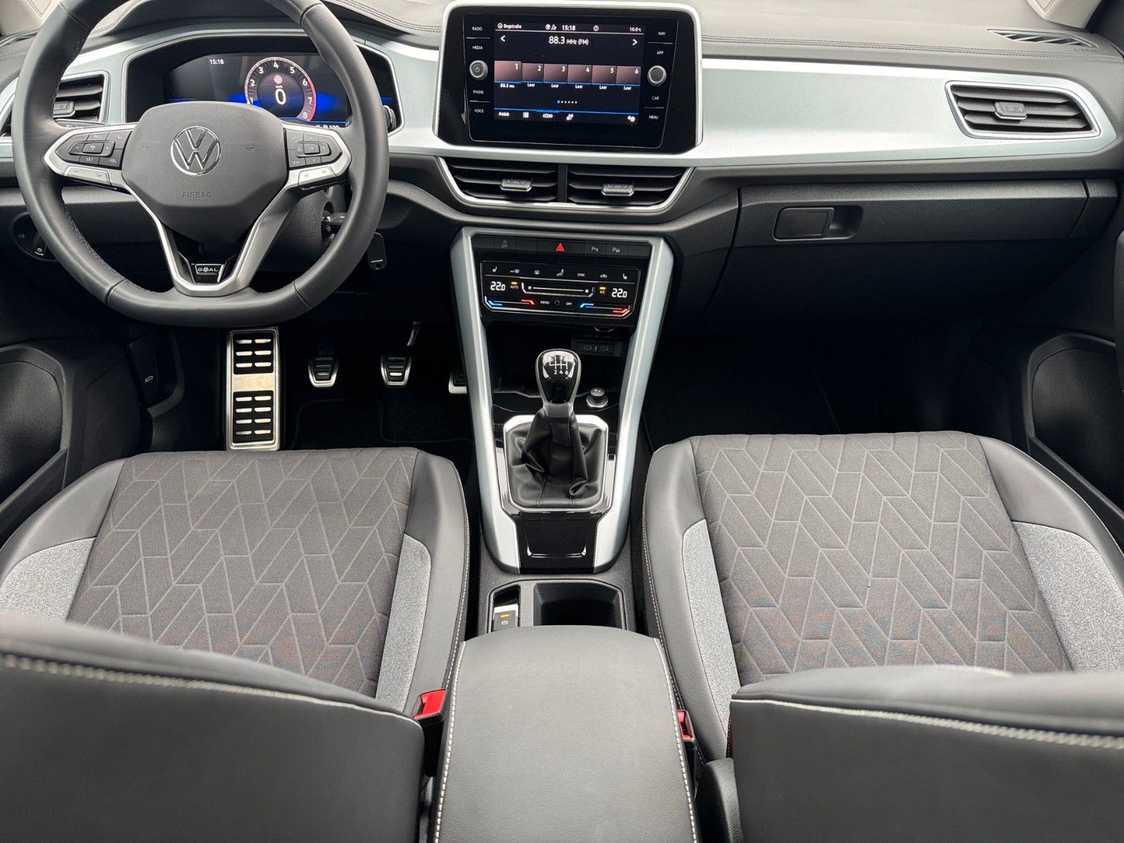 Fahrzeugabbildung Volkswagen T-Roc Life GOAL 1.0 TSI