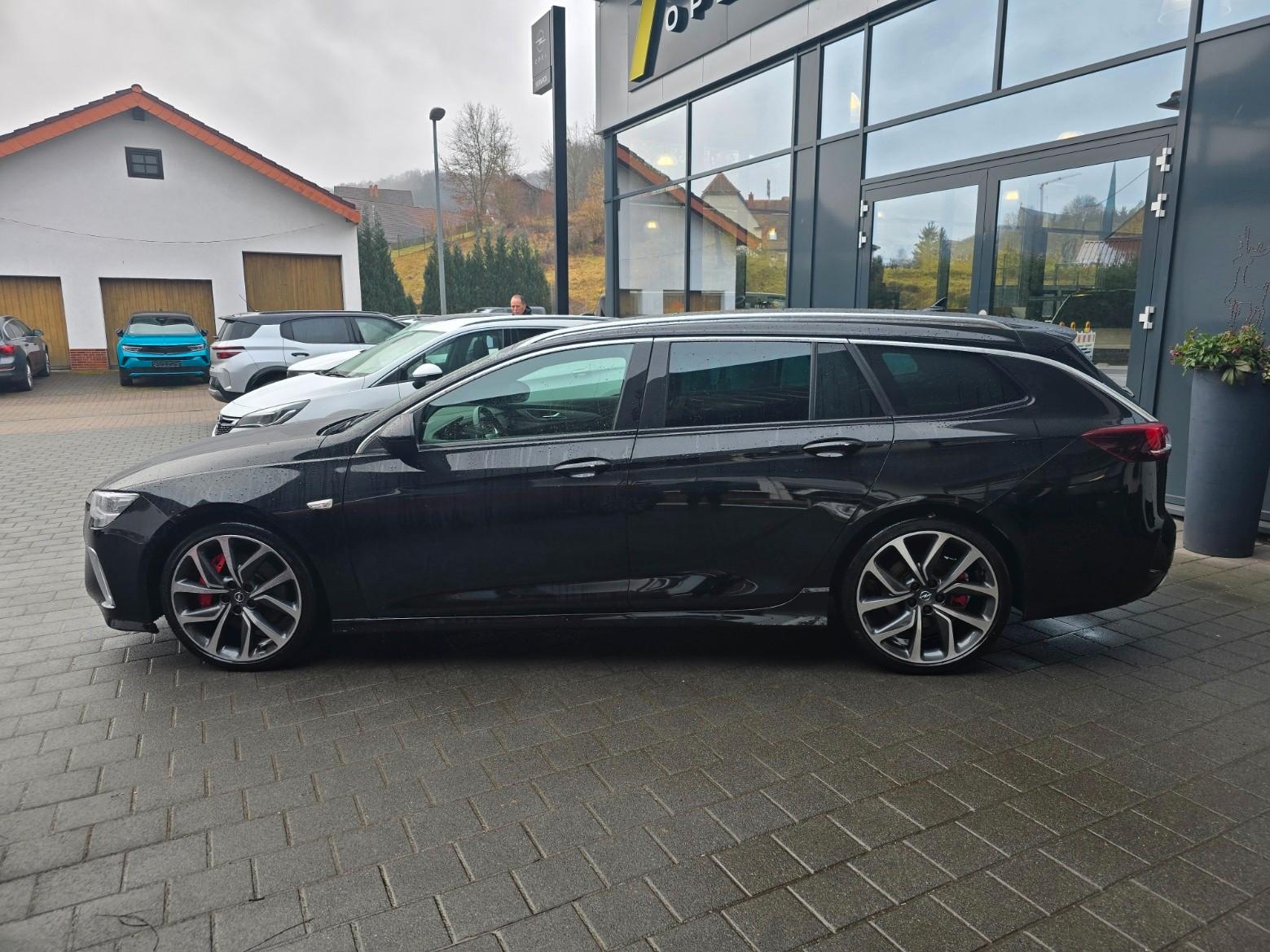 Opel Insignia B Sports Tourer GSi 4x4