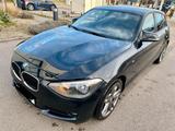 BMW 116 i  Schwarz f20 - BMW 116: Kombi, 116i
