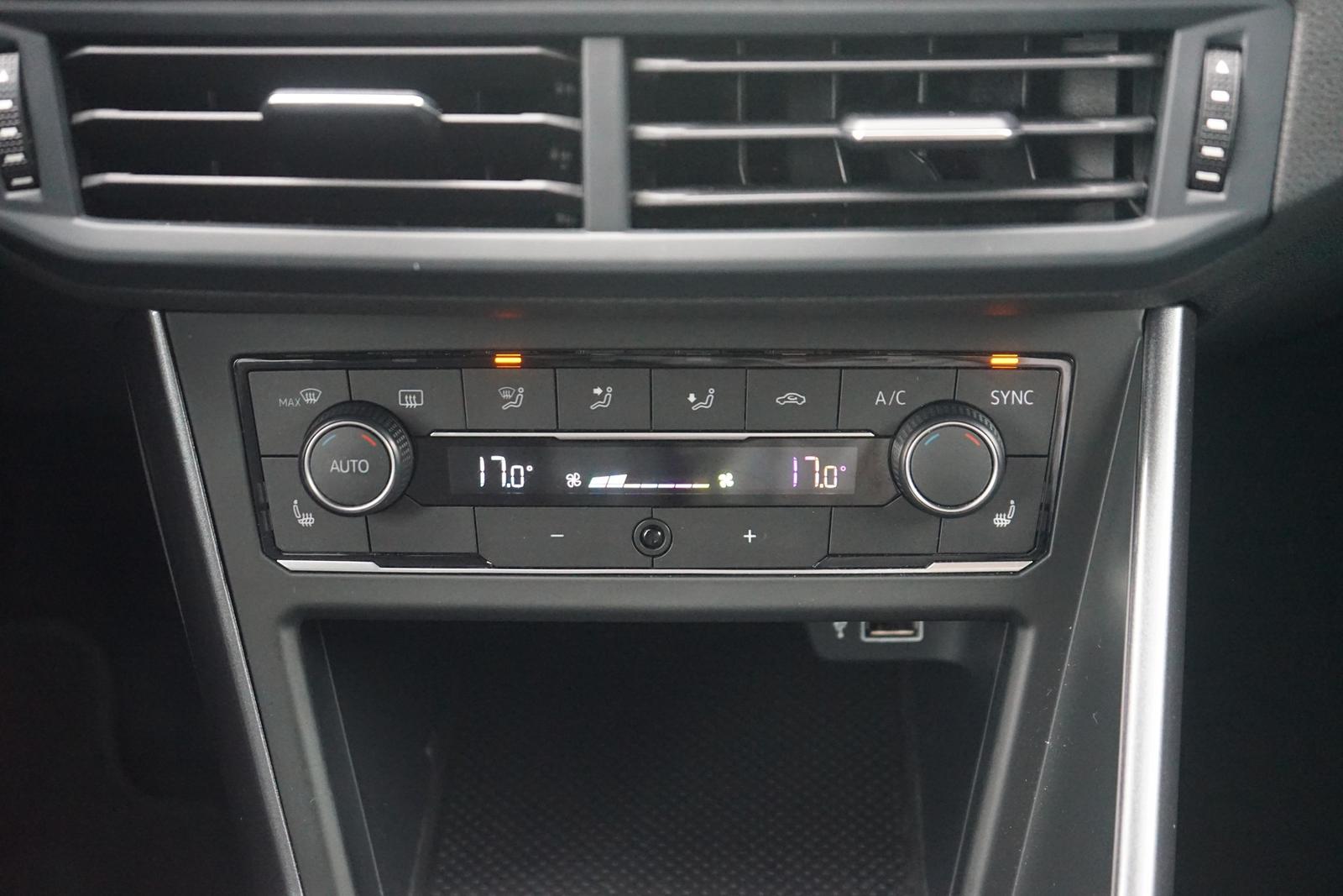 Volkswagen Polo 1.0 Navi Sitzheizung Freisprechanlage DAB, миниатюра 11