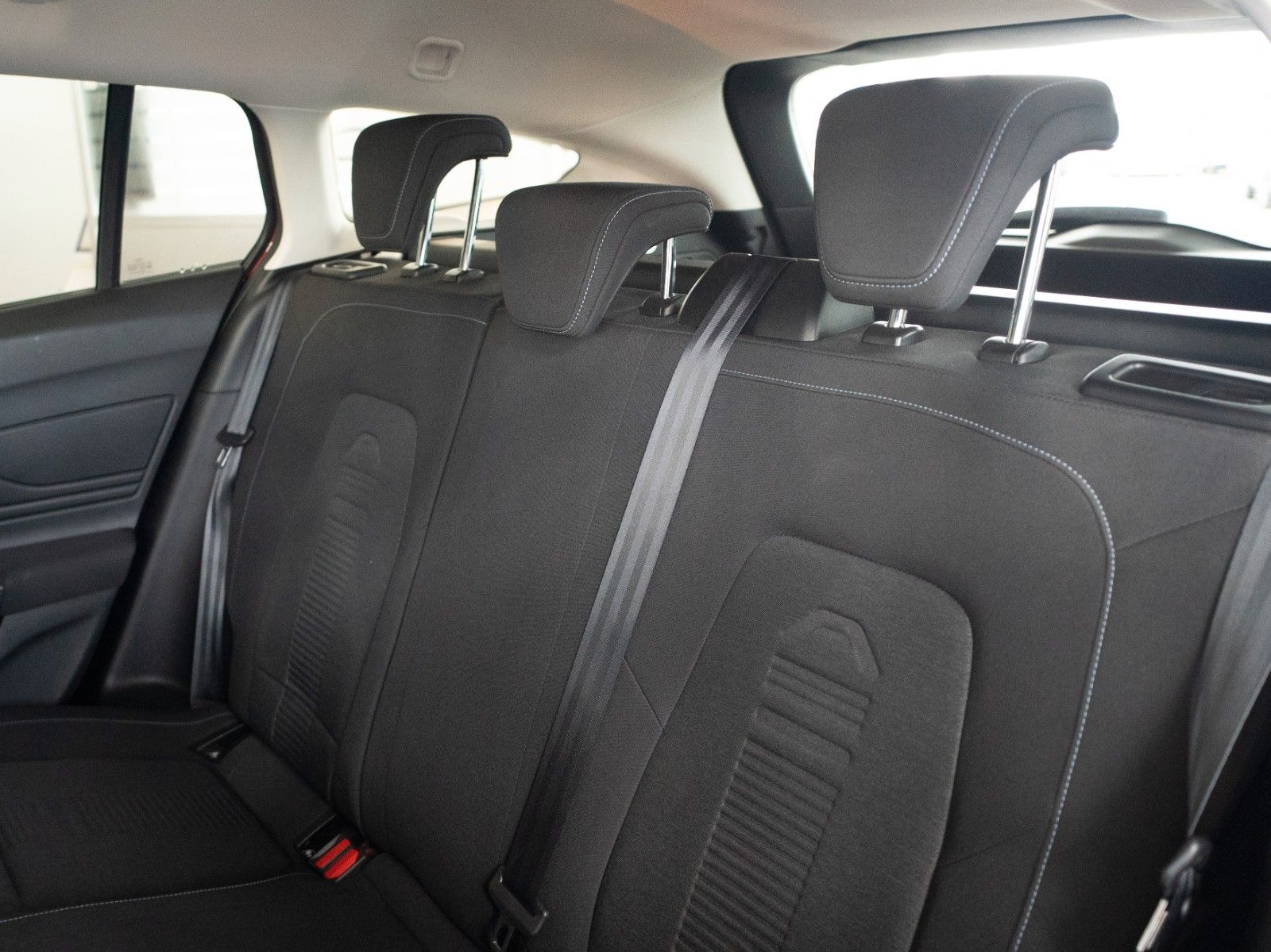 Fahrzeugabbildung Ford Focus Turnier Active WINTER-P/AHK/NAVI/KEYFREE