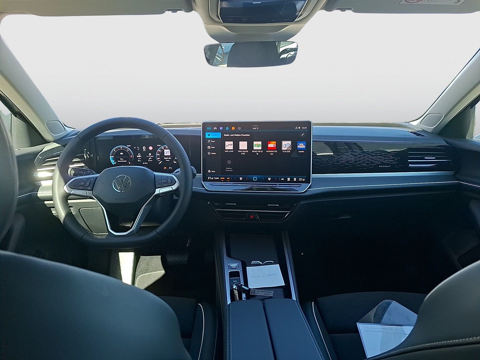Fahrzeugabbildung Volkswagen Passat Variant TDI Elegance DSG Matrix AHK Navi