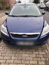 Ford Focus - Schrägheck in Blau mit vielen... - Ford Focus: Schrägheck