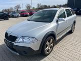 Skoda Octavia Combi Scout 4X4 2.0TDI  KEIN TÜV - Skoda Octavia aus 2007: Scout