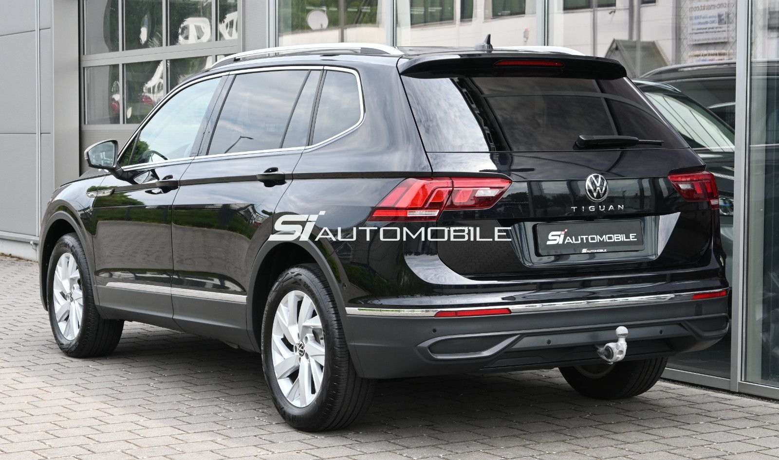 Fahrzeugabbildung Volkswagen Tiguan Allspace 2.0 TDI °ACC°AHK°STANDHEIZ°360°