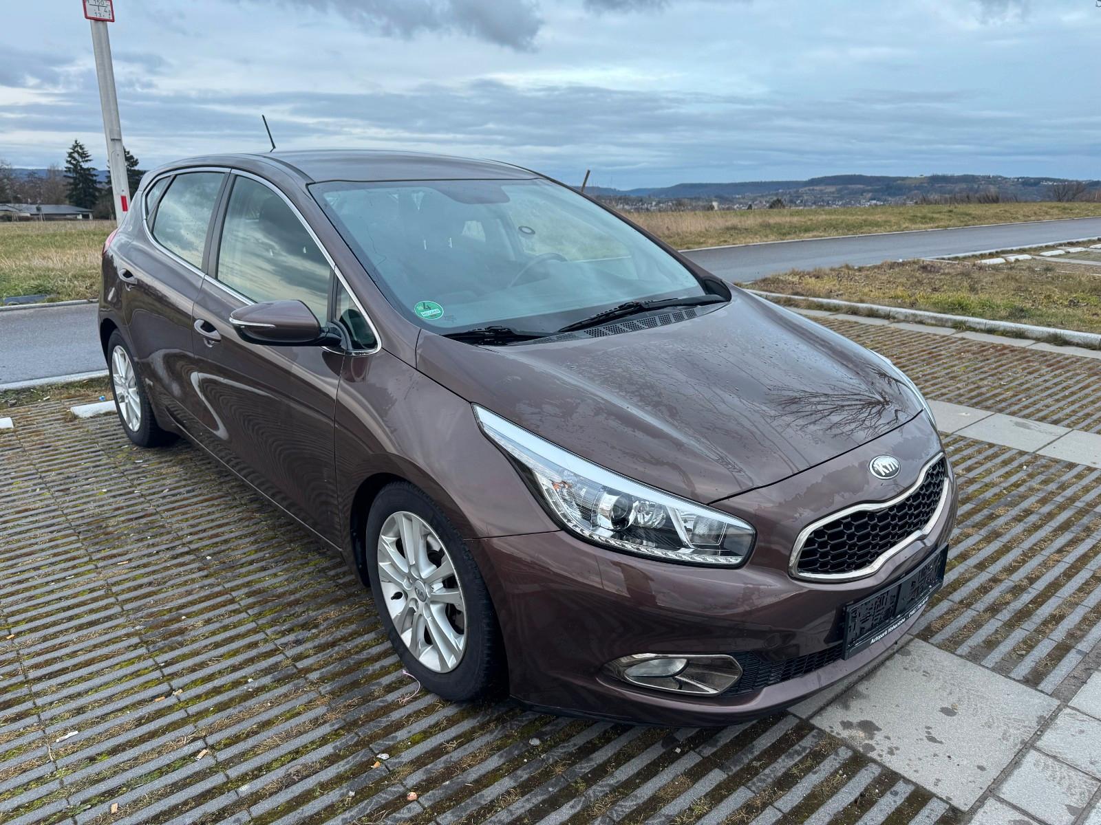 Kia cee'd 1.6 *NAVI*PDC*TEMPO*RFK*SHZ*MFL*