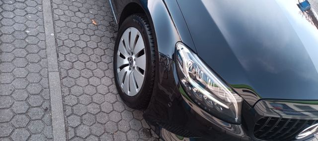 MERCEDES-BENZ C 220 d 4MATIC T Autom. -