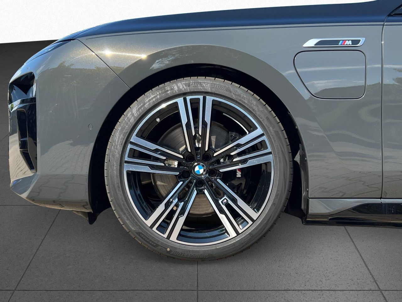 BMW M760 - Bild 17