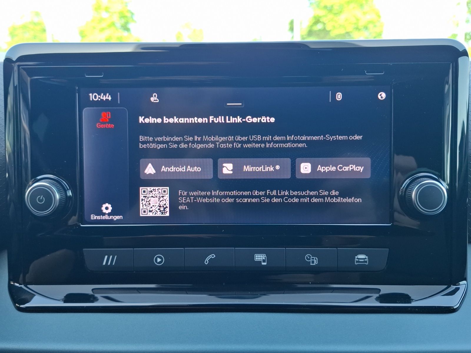Fahrzeugabbildung SEAT Arona TSI Xperience DSG LED CarPlay VC ACC RFK S