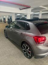 Volkswagen Polo GTI | 8-fach bereift | Apple CarPlay - Volkswagen Polo mit Benzin-Antrieb: Coupé