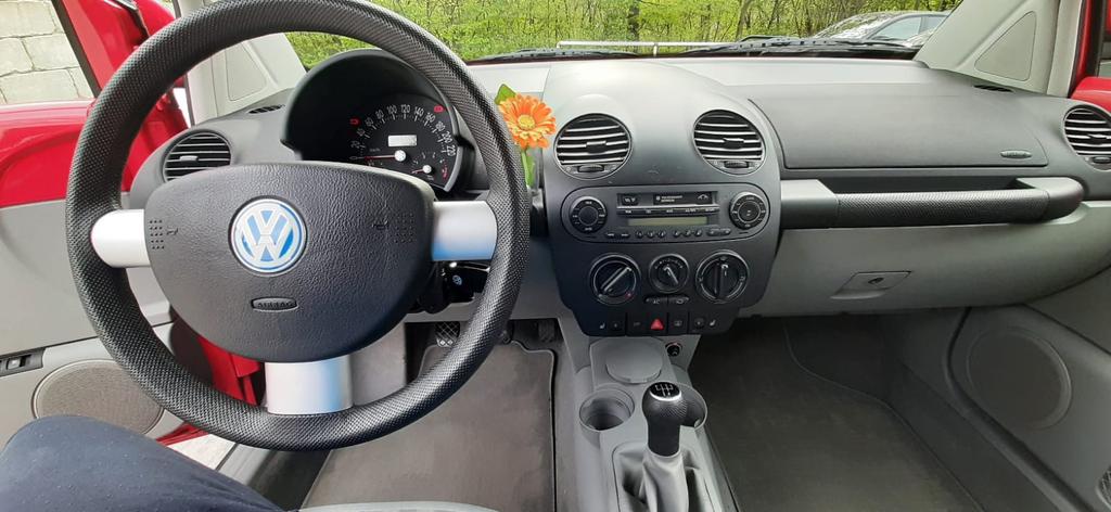 Volkswagen New Beetle