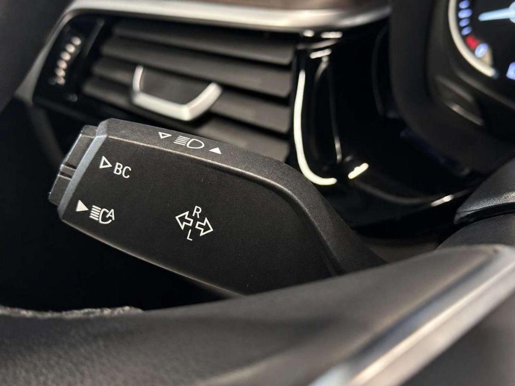 BMW 540 Luxury Line i xDrive Touring Komfortsitze HU