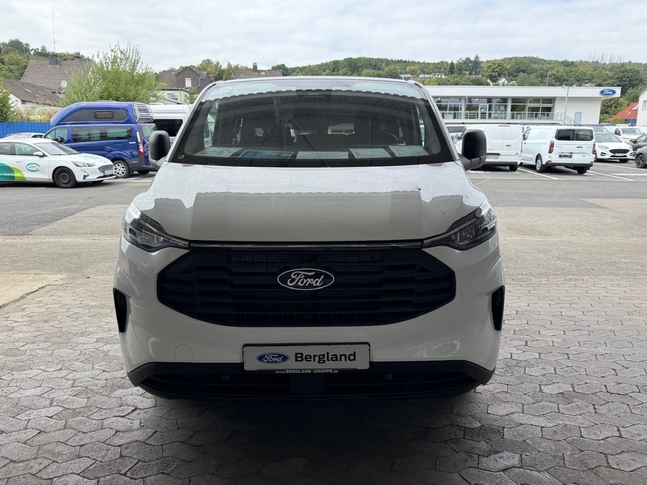 Ford Transit Custom KOMBI 320L2 TREND 2.0l 136 PS imagem 2