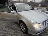 Mercedes-Benz C 180 KOMPRESSOR Sportcoupé - Mercedes-Benz C 180: Kompressor Sport