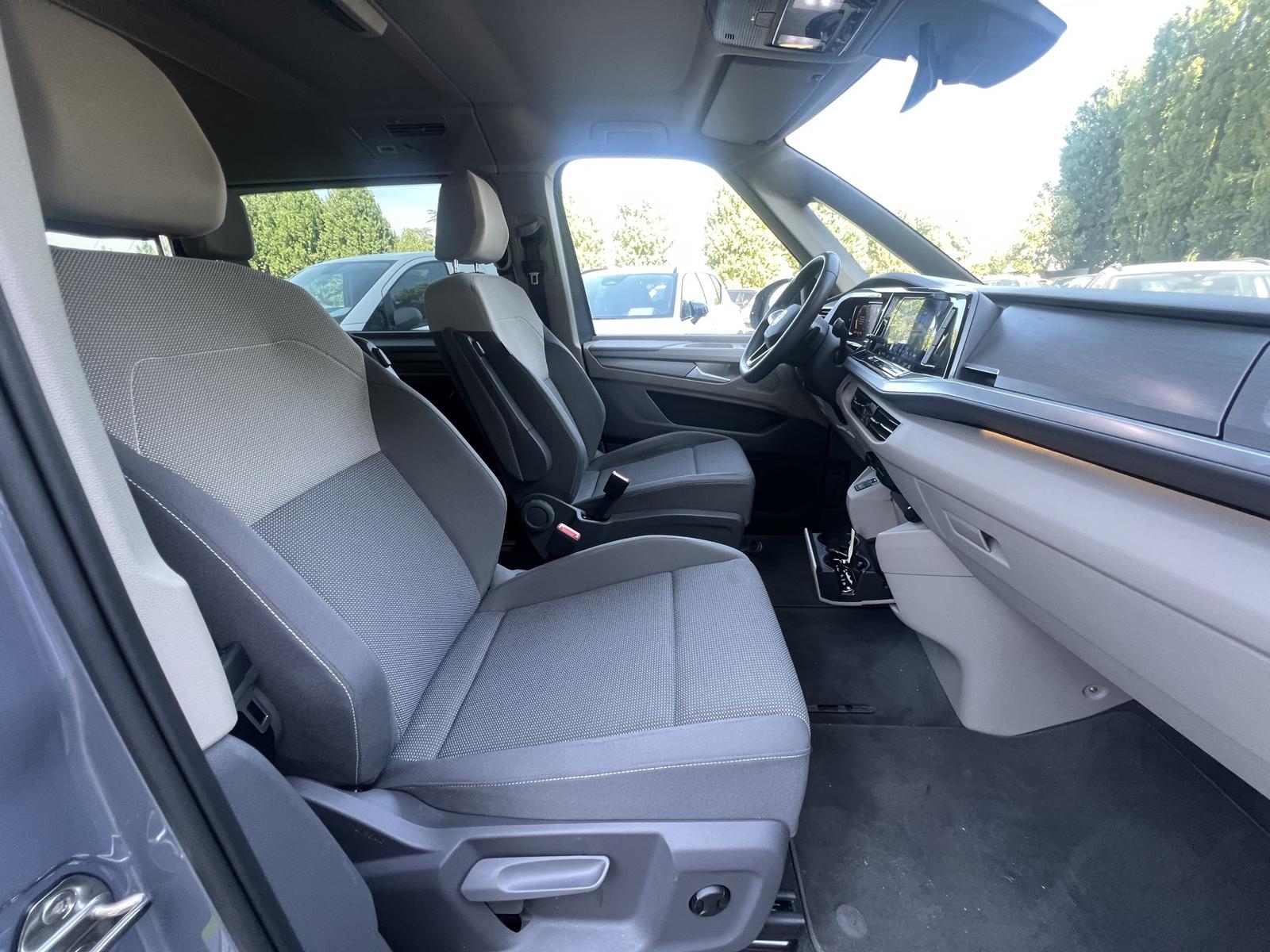 Volkswagen T7 Multivan 2.0 TDI SCR LÜ Life | 6-Sitzer | AHK