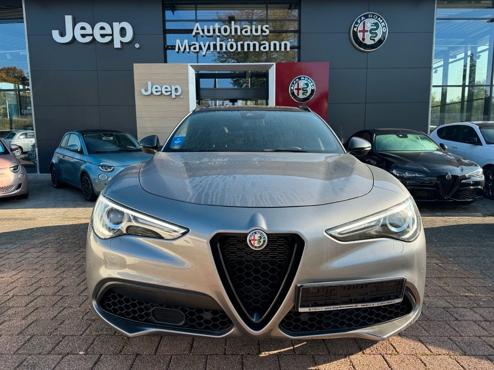 Fahrzeugabbildung Alfa Romeo Stelvio B-Tech Q4 280 PS ALLRAD PANORAMA NAVI