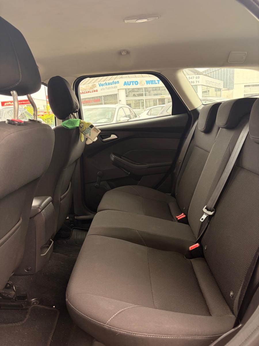 Ford Focus 2015 — photo 15