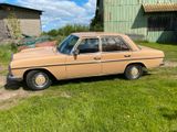 Mercedes-Benz Oldtimer Mercedes w115. /8 200 D TÜV  9/26 - Mercedes-Benz 200 aus 1975