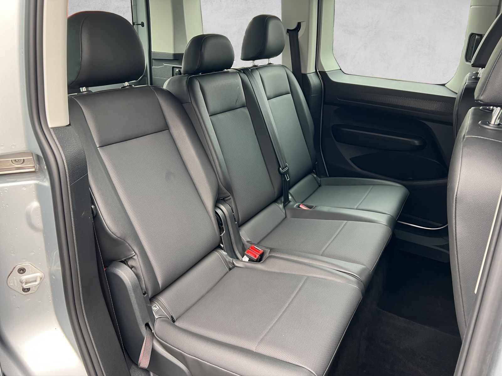 Caddy Kombi 5-Sitzer 2,0 l 55 kW TDI EU6 SCR Fro