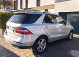 Mercedes-Benz ML 350 BlueTEC 4MATIC Edition 1 Edition 1 - Mercedes-Benz Geländewagen aus dem Jahr 2011
