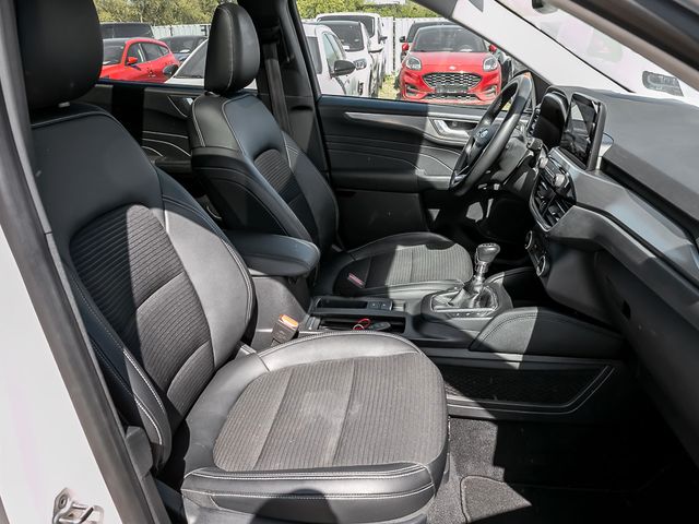 Ford Kuga 1.5 Titanium X Stauassistent Kamera Navi