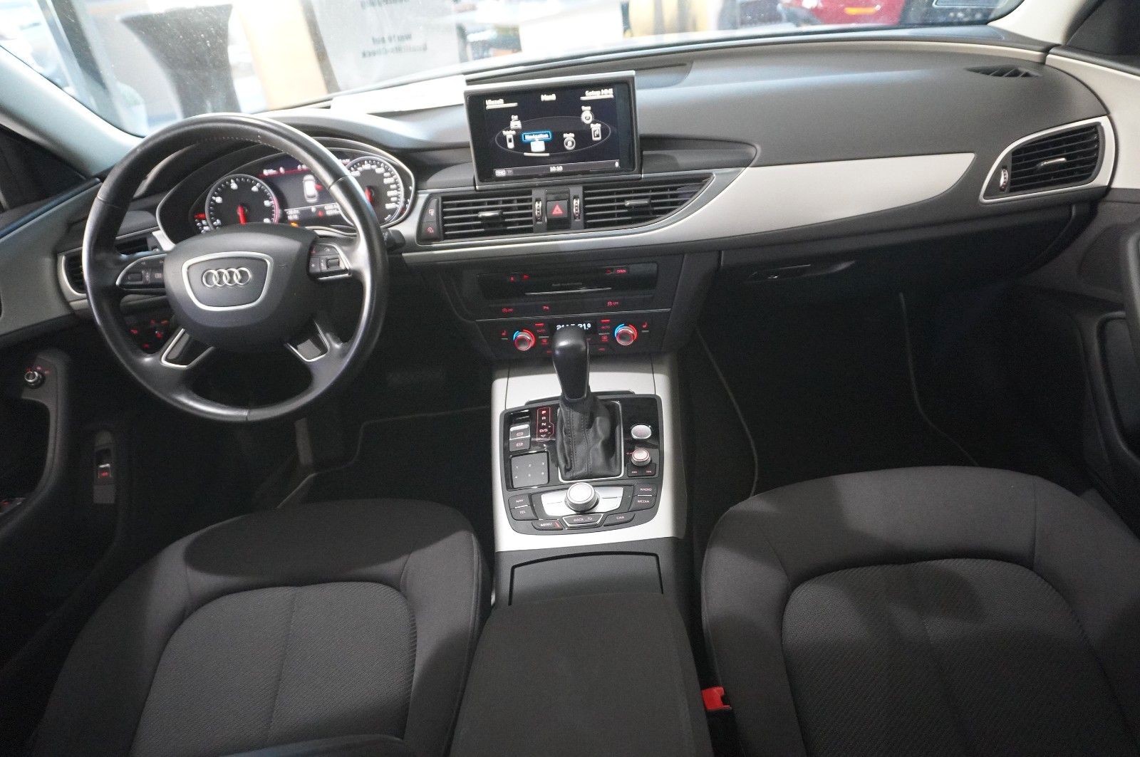 Fahrzeugabbildung Audi A6 Avant 2.0 TDI ULTRA S-TRONIC NAVI/LED/SHZ/AHK