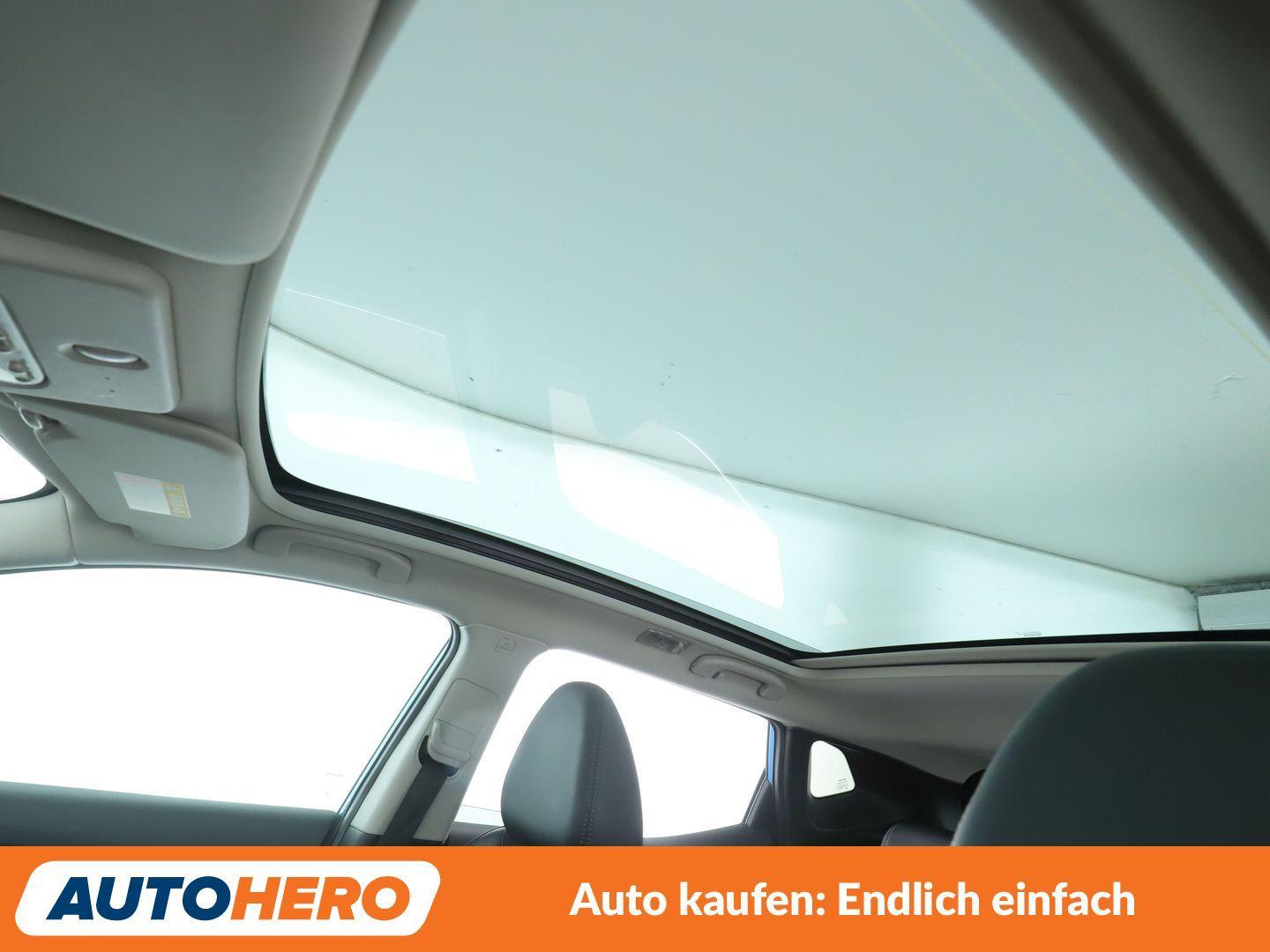 Nissan Qashqai 1.3 DIG-T Acenta Aut.*NAVI*TEMPO*CAM*PDC