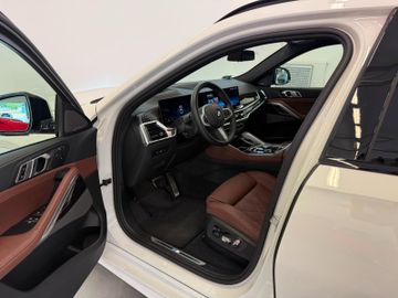 BMW X6 - 11