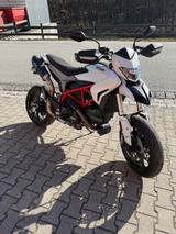 Ducati Hypermotard 939