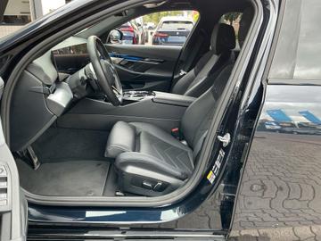 صورة 4 لـ 2023 BMW I5