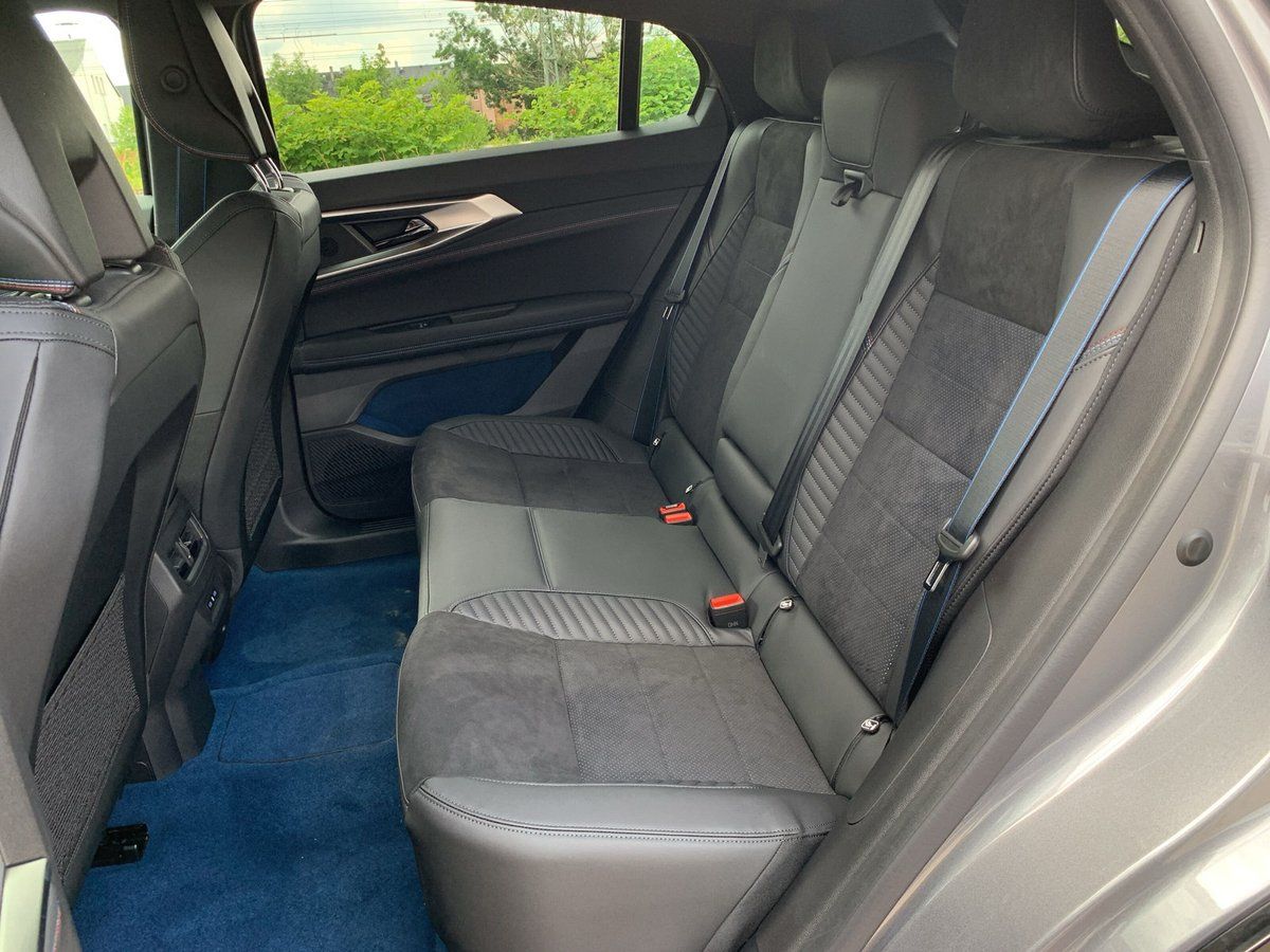 Renault Rafale - Bild 11