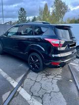 Ford Kuga ST LINE schwarz SUV, Panoramadach - Ford Kuga: Panoramadach