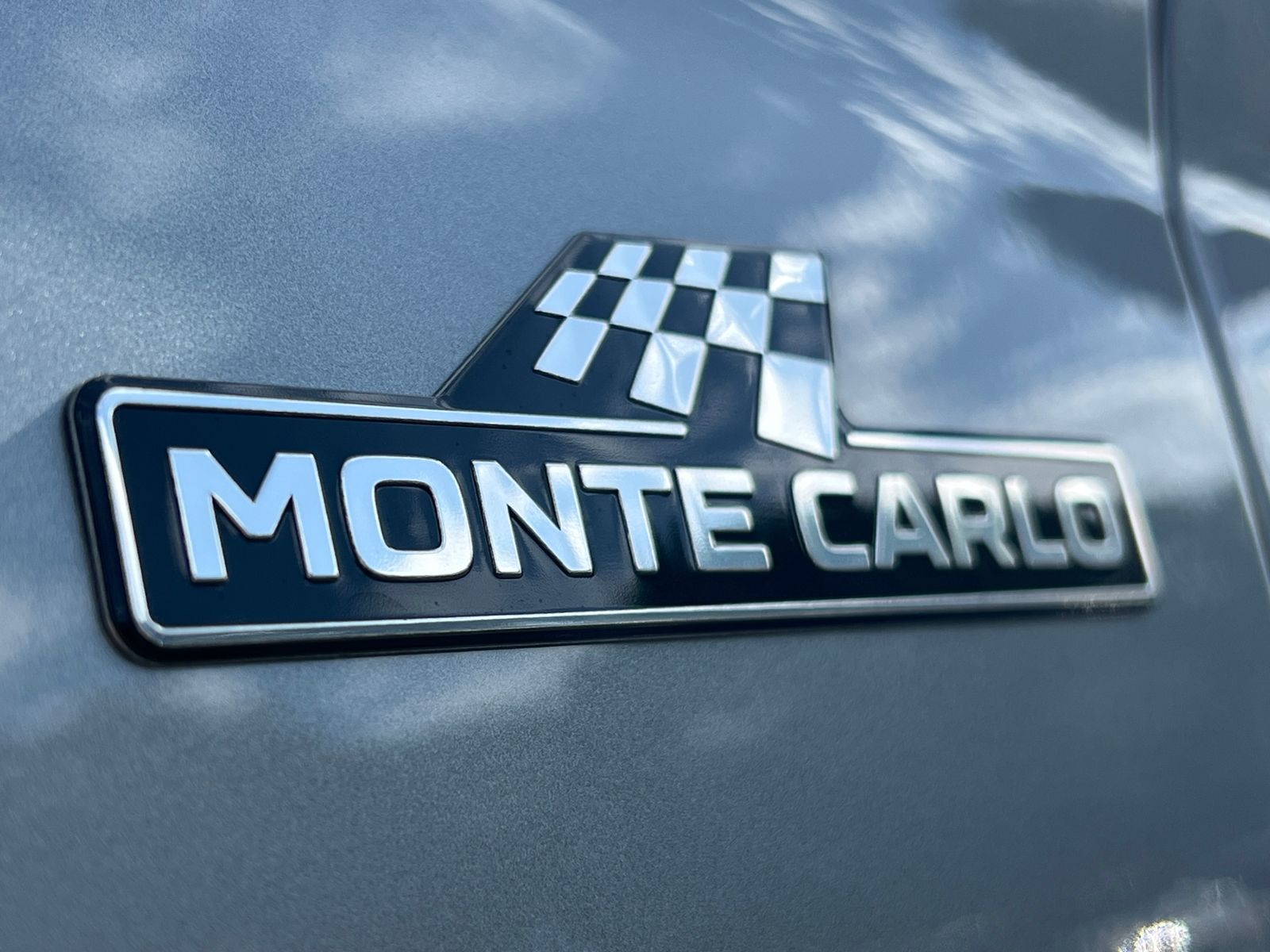 Fahrzeugabbildung SKODA Kamiq Monte Carlo 1.5 TSI DSG *AHK vorb., Matrix
