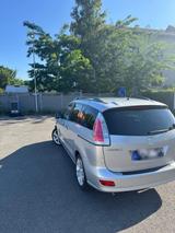 Mazda 5 2.0i Automatik - Mazda 2: Van