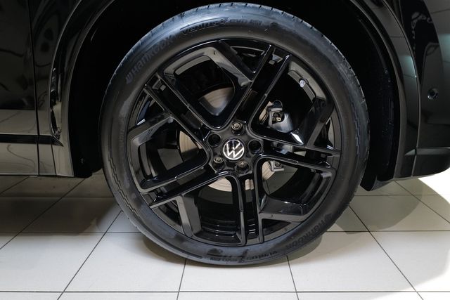 Volkswagen Tiguan 1.5eTSI DSG R-Line BlackStyle Pano AHK Le