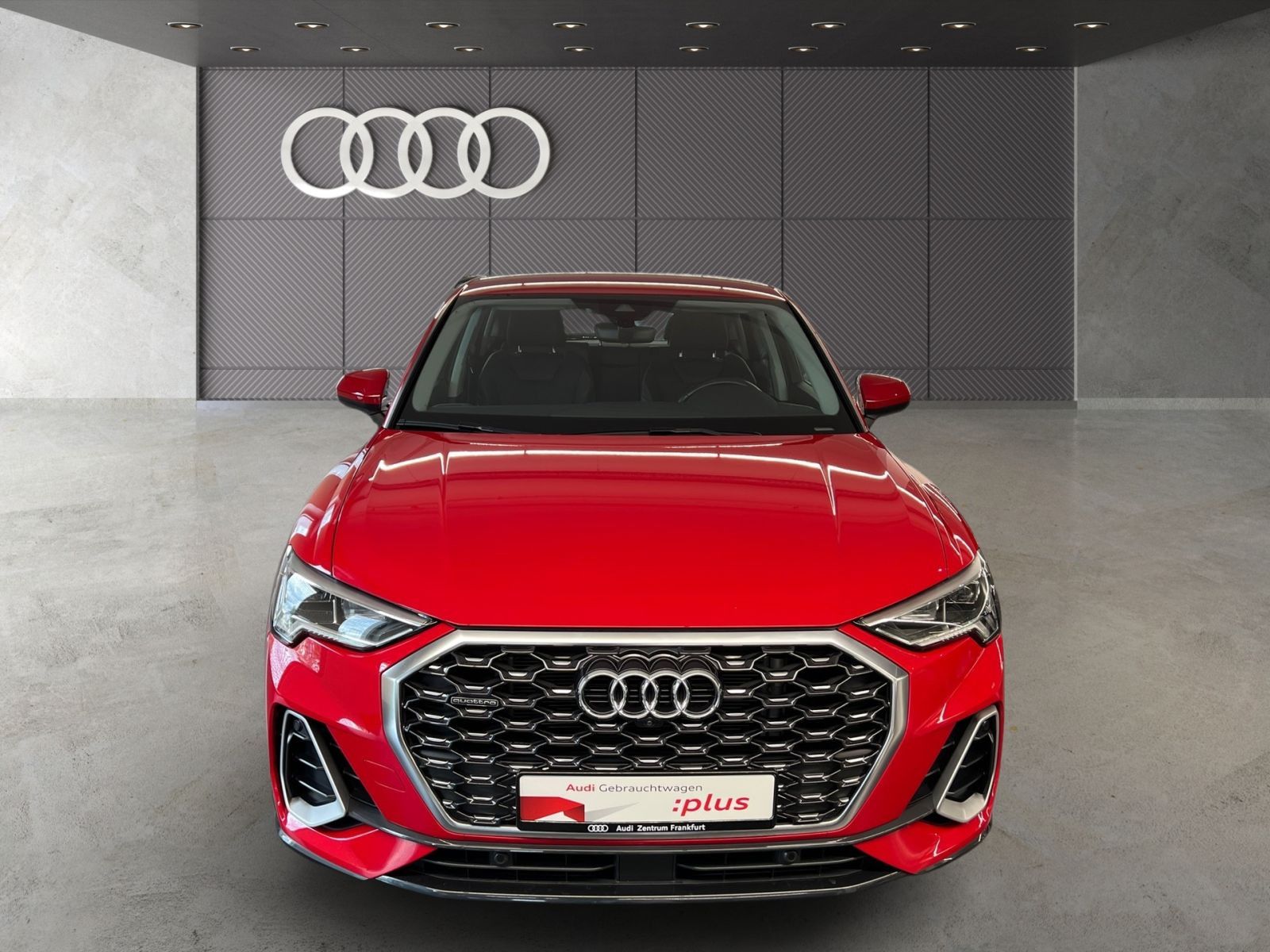 Audi Q3 Sportback 40 TFSI quattro S tronic S line AHK foto 3