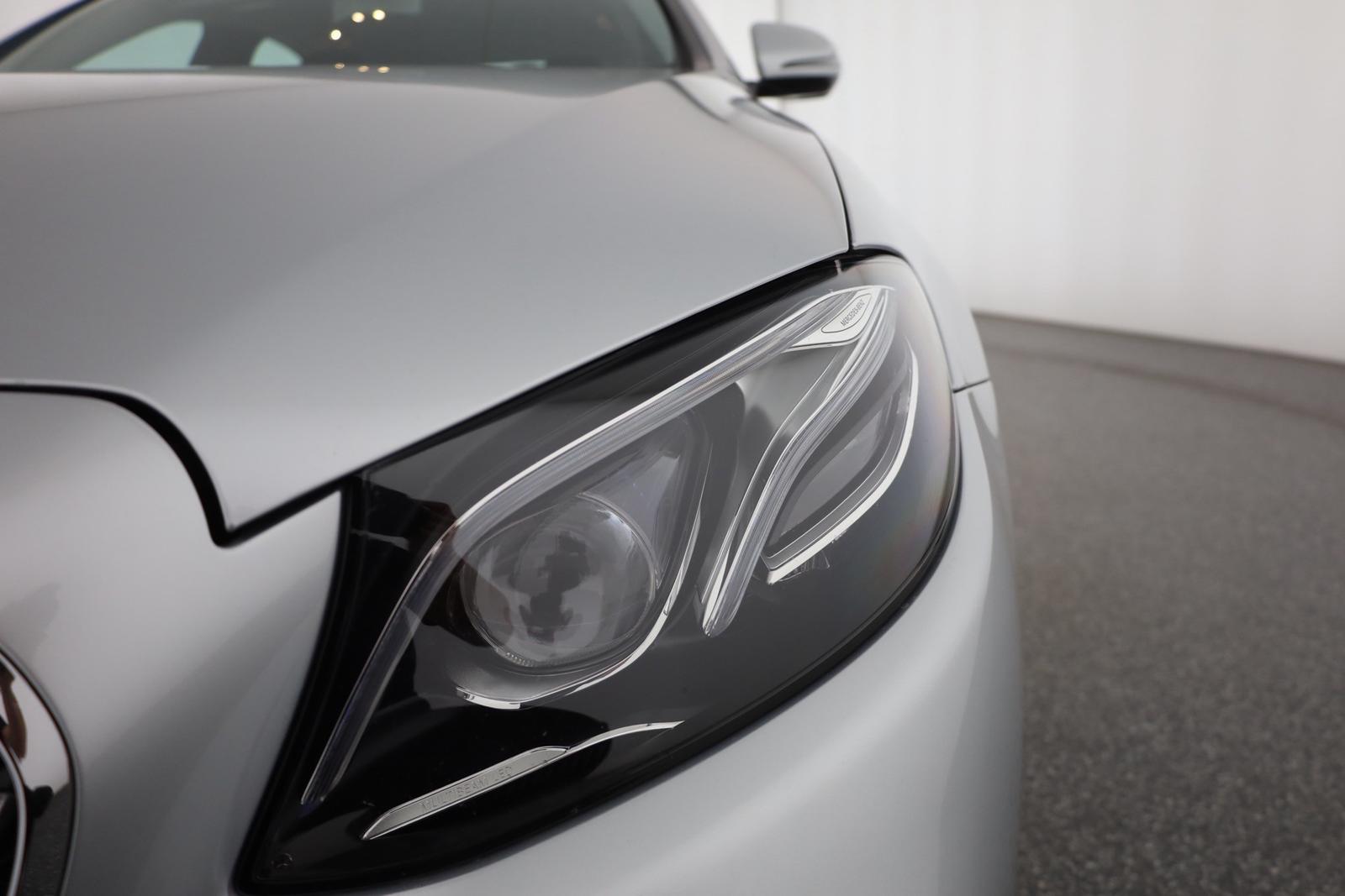 Mercedes-Benz E200 Avantgarde LED Kamera Navi Sitzheizung