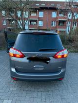 Ford Grand c Max sparsames Familienauto - Ford Grand C-Max Gebrauchtwagen in Düsseldorf