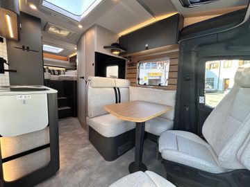 HYMER  ERIBA  HYMERCAR ML-T CrossTrail 580 Winterpaket TV GFK ZV Lüfter