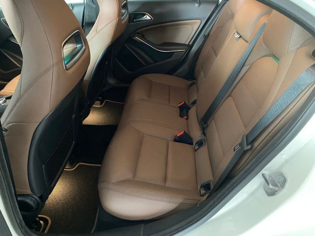A 220 AMG Line 4Matic NAVI+LEDER+EXKLUSIV