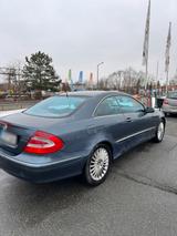 Mercedes-Benz Mercedes CLK 240  2003  Läuft gut - gebrauchte Mercedes-Benz CLK 240 aus dem Jahr 2003