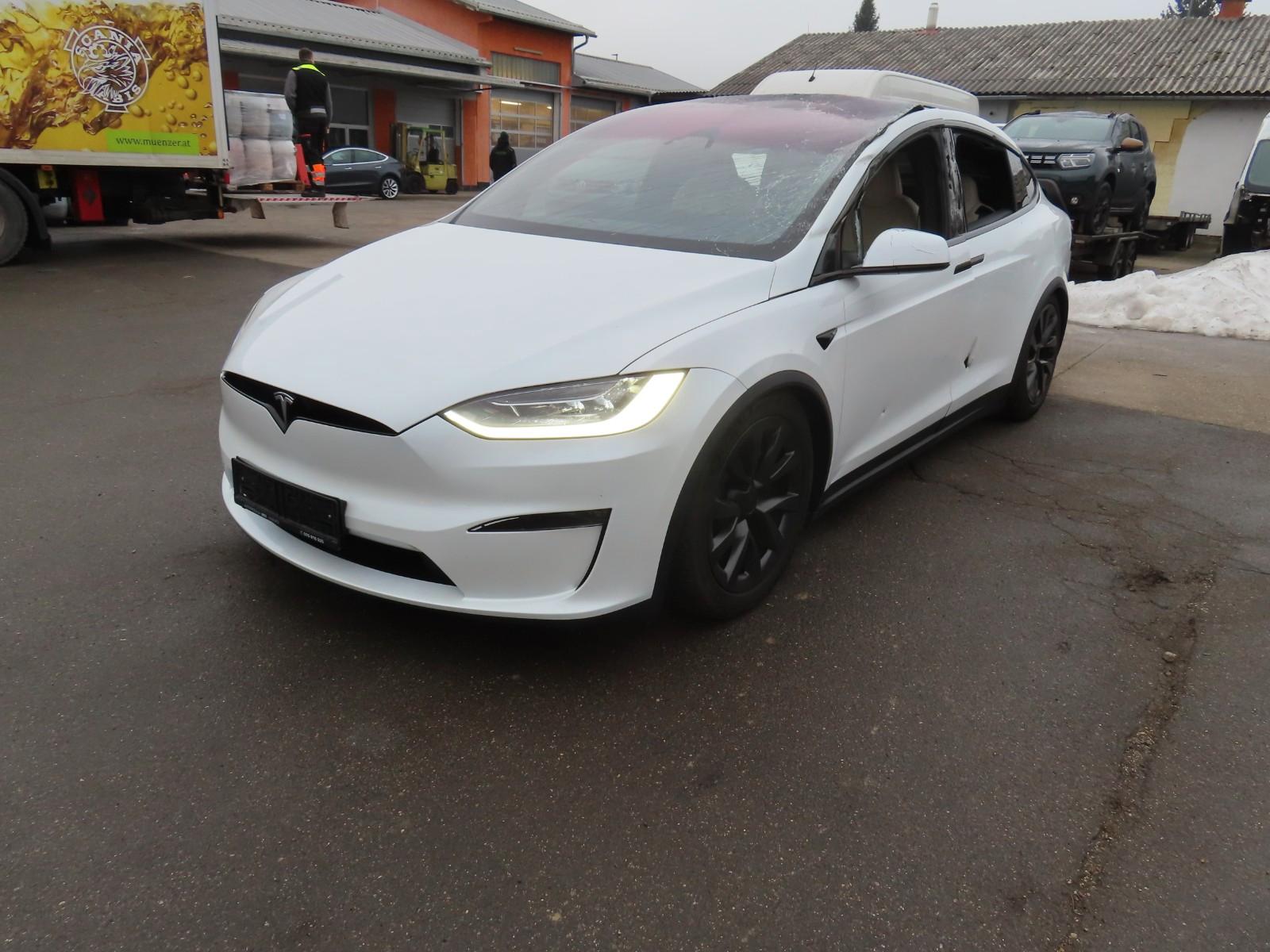 Tesla Model X Dual FÄHRT DRIVES LEVEL4