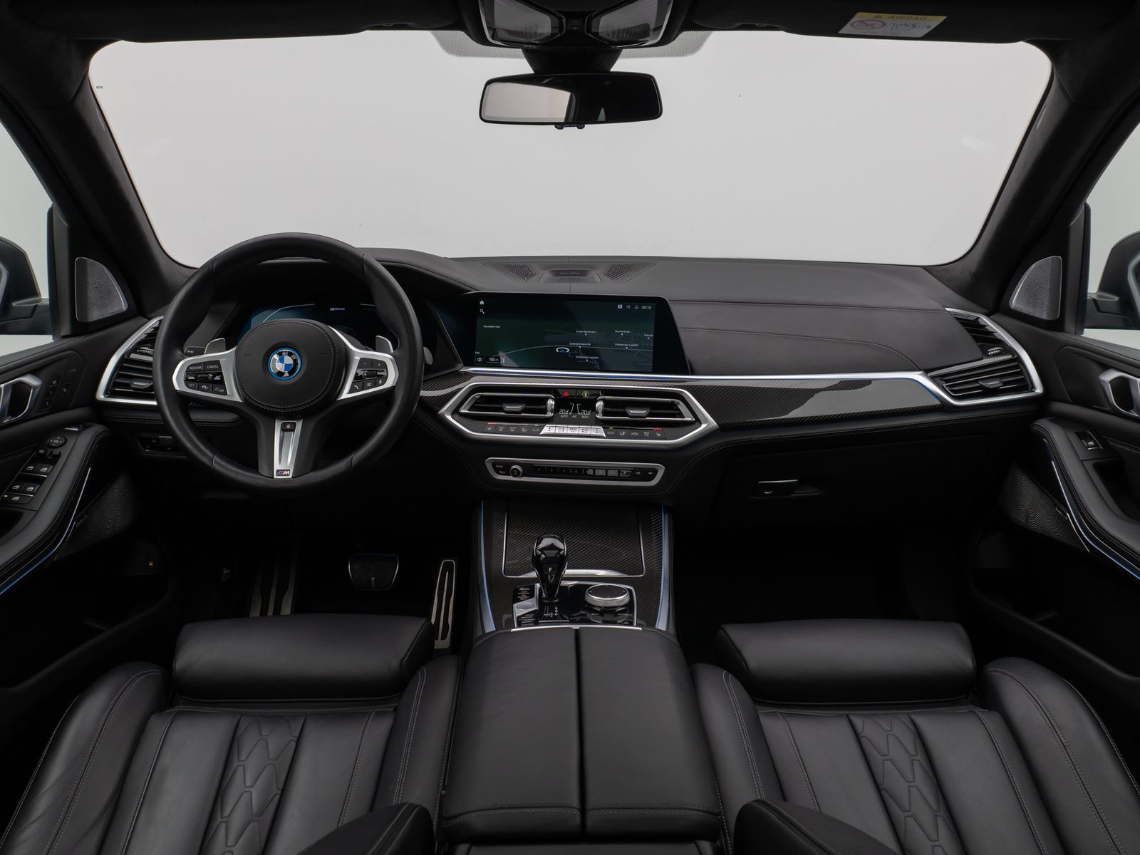 Fahrzeugabbildung BMW X5 xD45e M Sport Panorama 360°Laser HUD B&W 22"