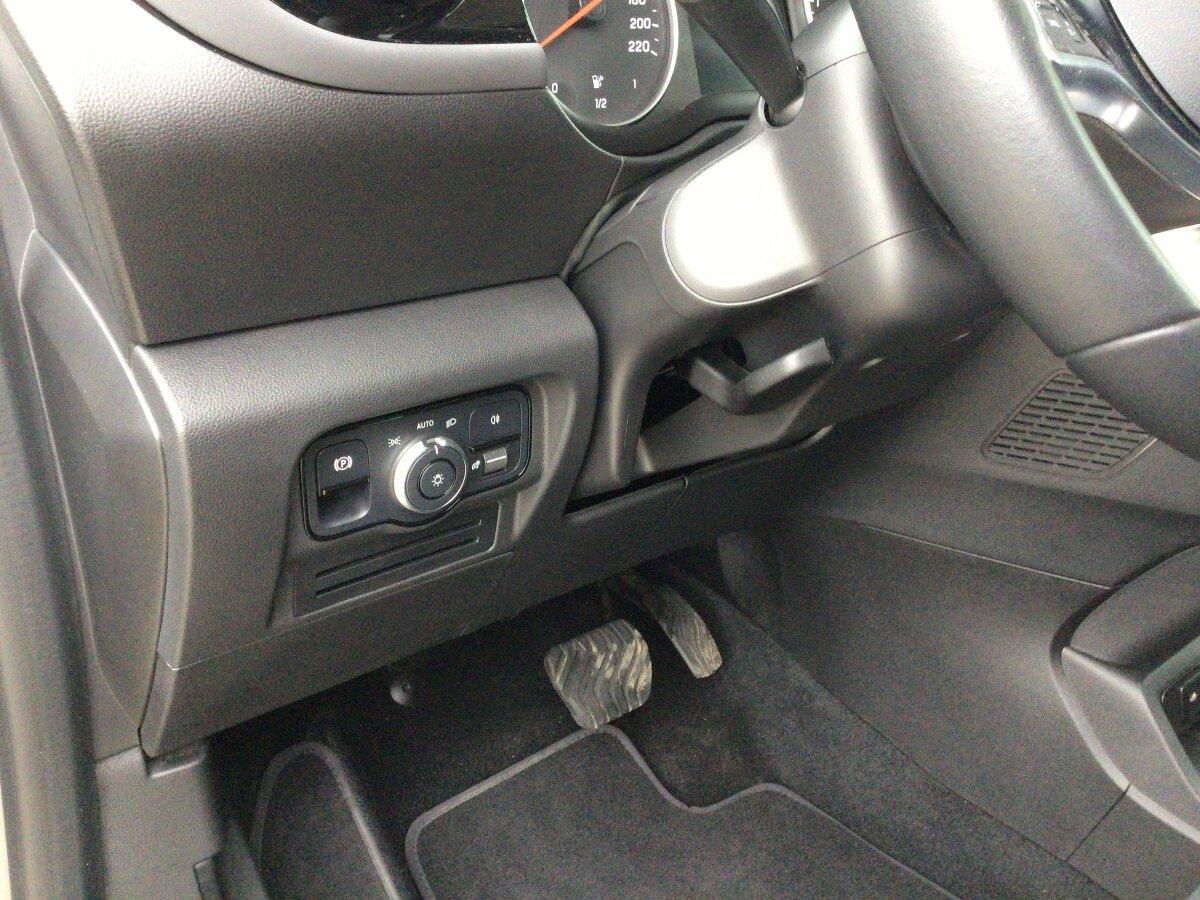 Mercedes-Benz T 180 PROGRESSIVE AMG+PANO+DIST+360+HUD+AHK+BURM