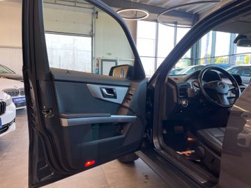 MYAUTOCENTER – Gebraucht- und Jahreswagen mit Werkstattservice in Pfaffenhofen Mercedes-Benz GLK 350 CDI 4Matic *Navi*Klima*AHK*SHZ*