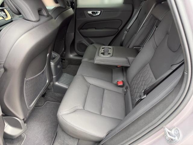 Volvo XC60 T6 Plug-In Hybrid AWD Plus Dark Mj26 mit 36