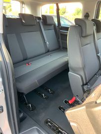Bild 16 Opel Vivaro Kombi XL 9 Sitze 8 AT 5 Jahre Garantie