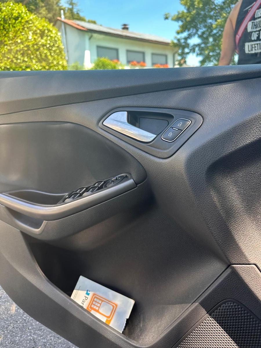 Ford Focus 2015 — photo 13