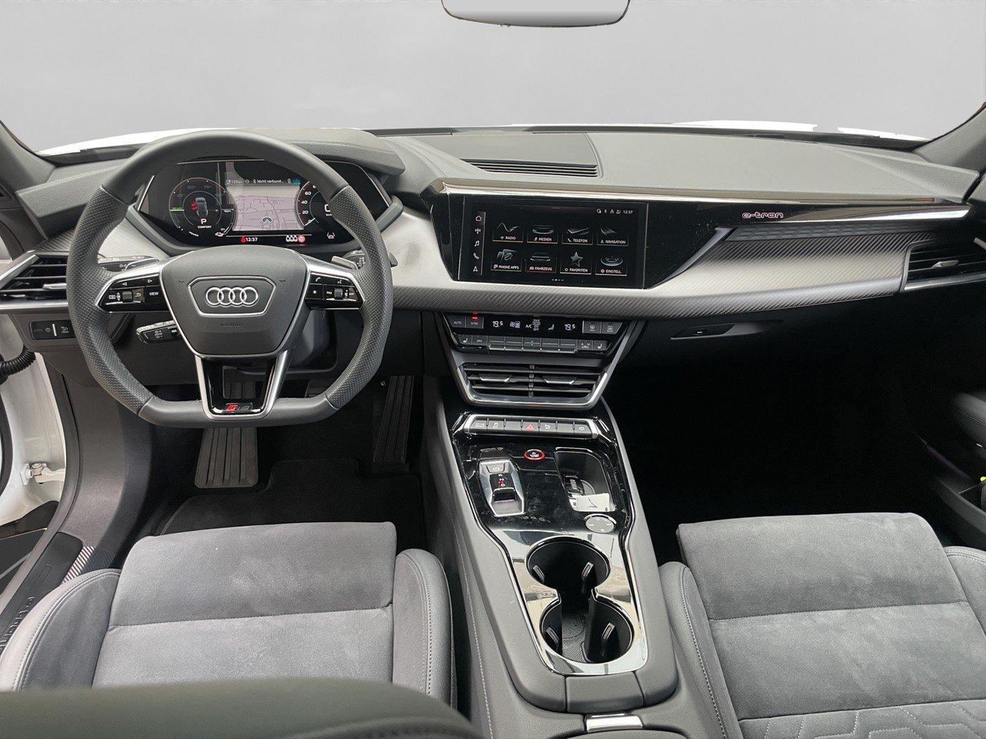 Audi e-tron GT quattro MATRIX Pano B&O ACC RFK